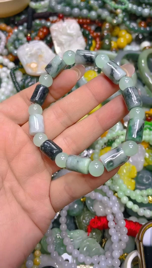 颈饰未镶嵌翡翠8MM