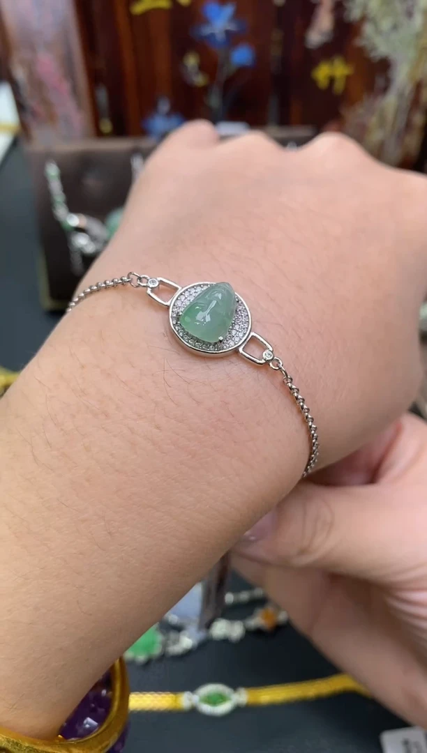 颈饰银S925镶嵌翡翠净货14895