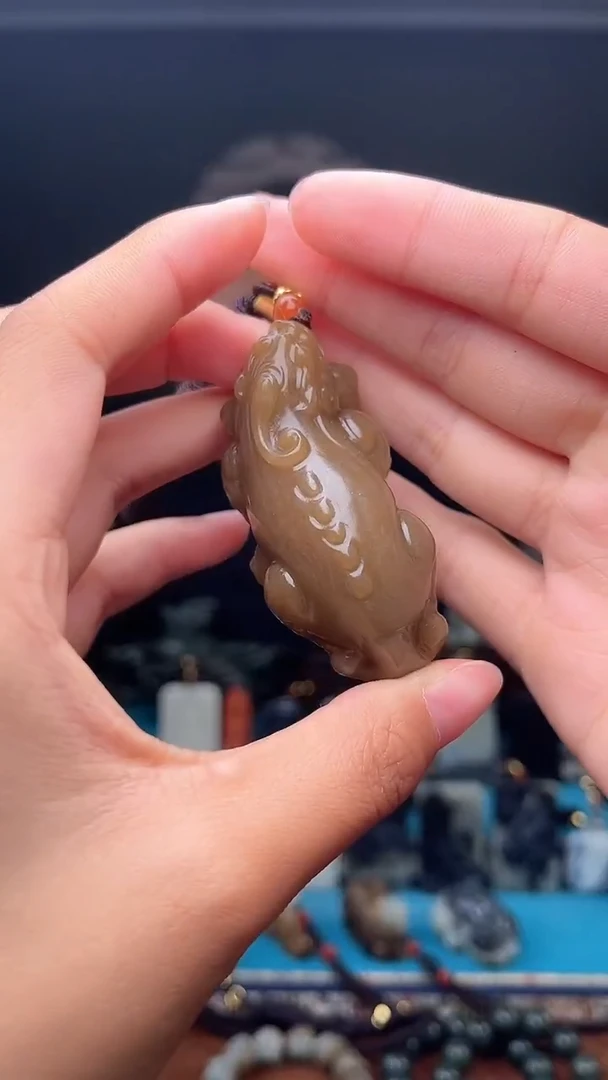 未镶嵌和田玉挂件1