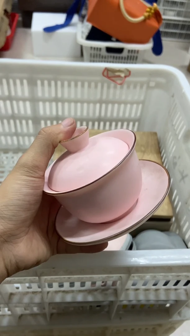 无运费险有瑕疵的摄影的产品有使用过的痕迹有点脏介意勿拍