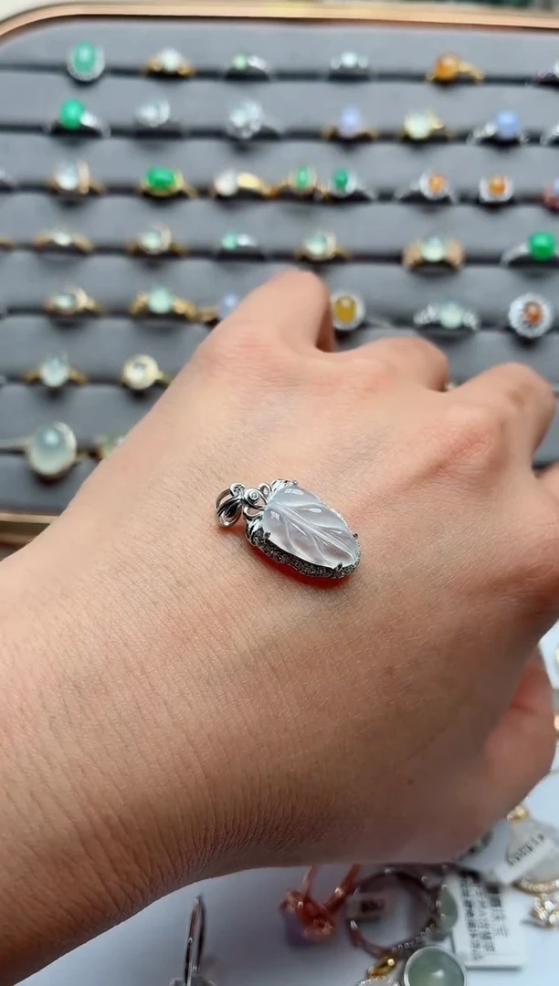 吊坠(不含链)银S925镶嵌翡翠.