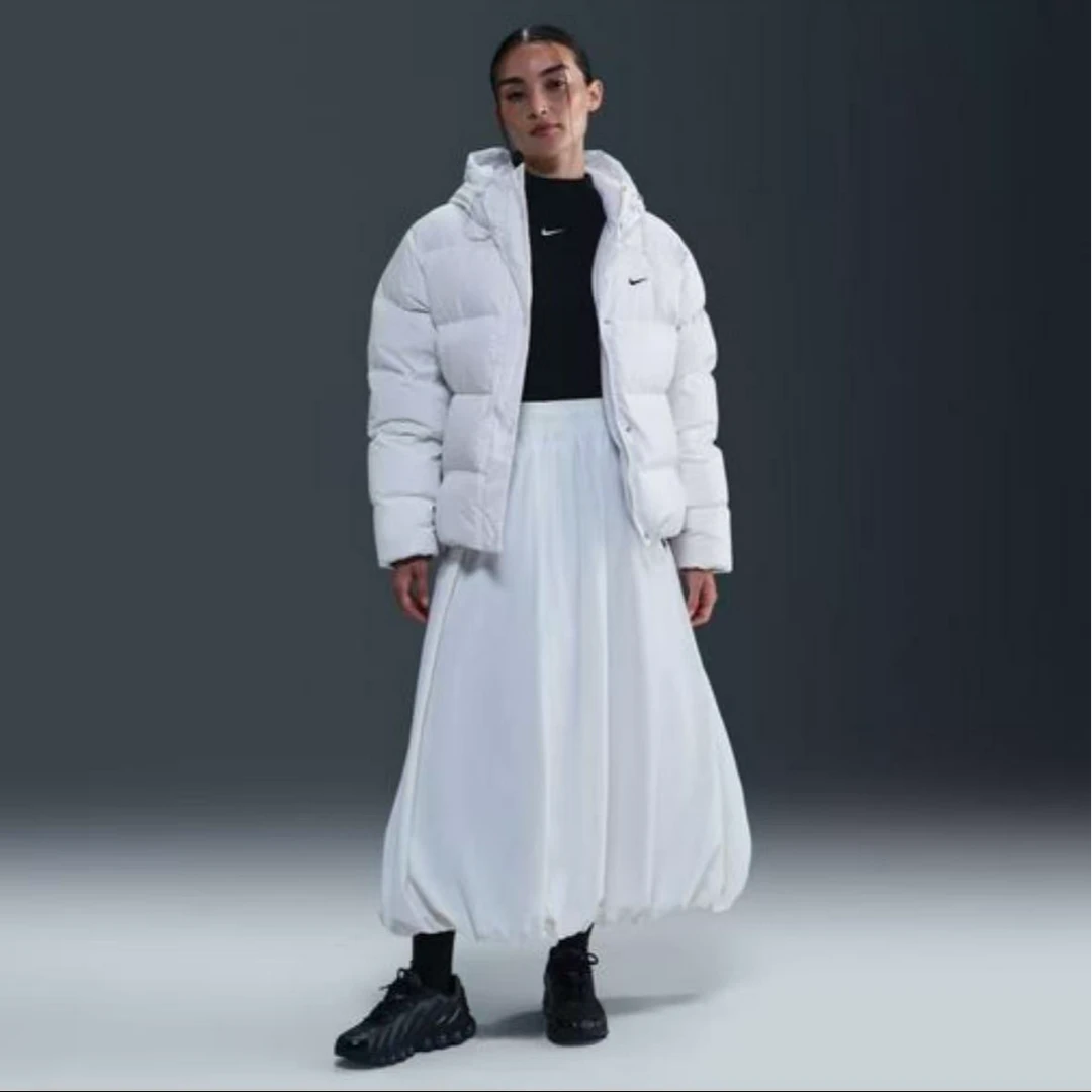耐克女款白色连帽保暖时尚运动休闲羽绒服IH0728-100