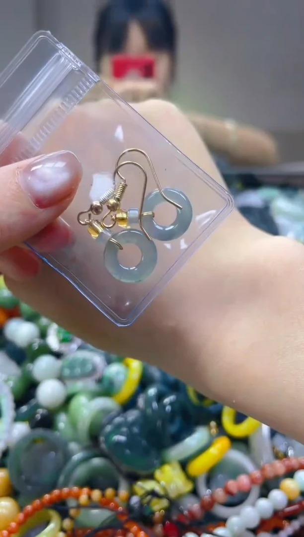 翡翠未镶嵌颈饰/V/翡翠A货一图一物