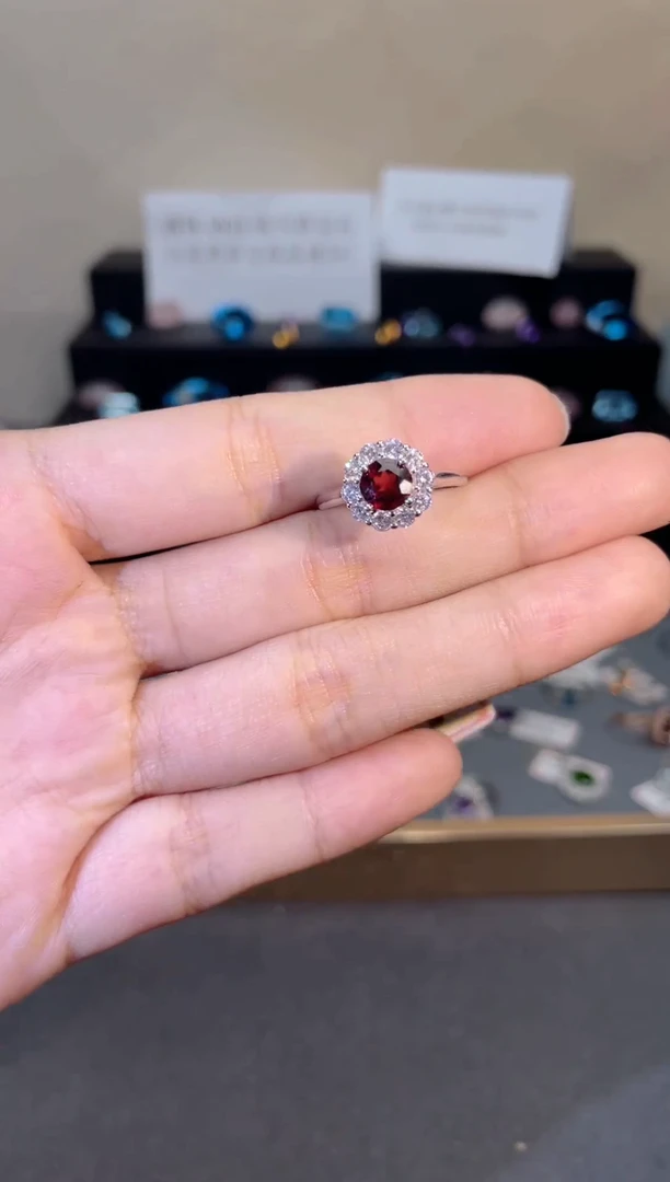 银S925镶嵌戒指石榴石天然宝石