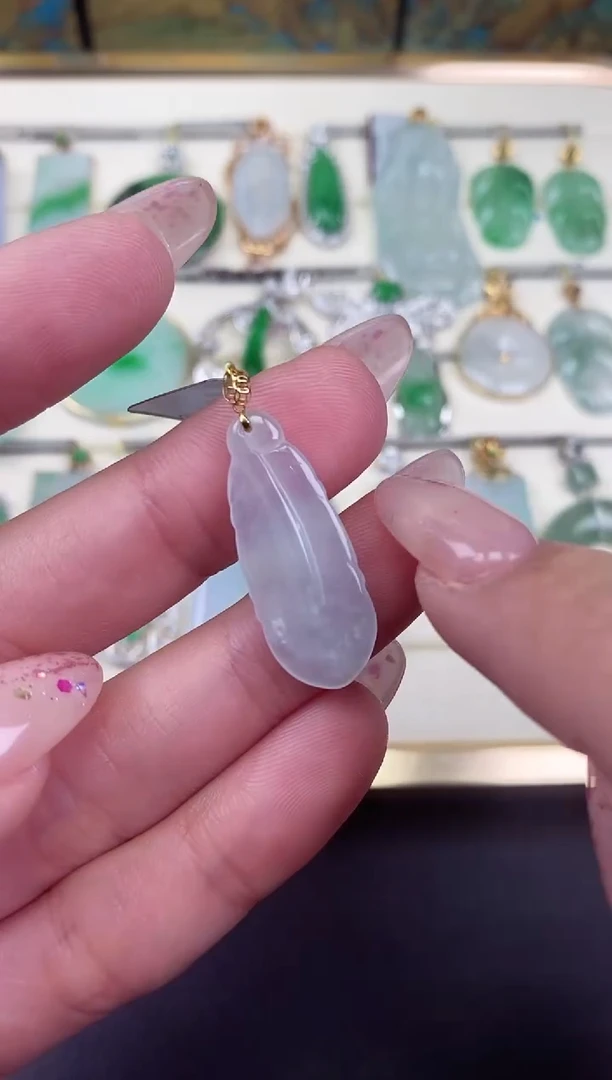 吊坠(不含链)18K金镶嵌翡翠羽毛18K金扣镶嵌@@CMT1355