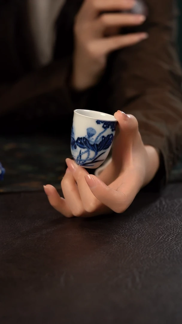 柴窑洪印慕明荷花小蛋蛋杯