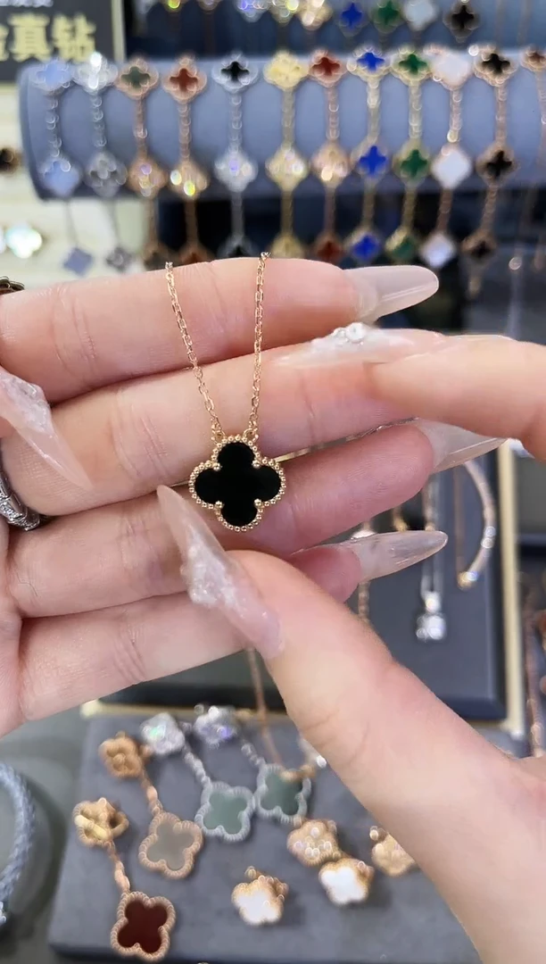 【闪购商品】玛瑙/玉髓颈饰18K金镶嵌玫瑰金项链