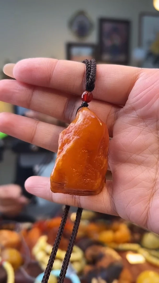 琥珀颈饰未镶嵌吊坠