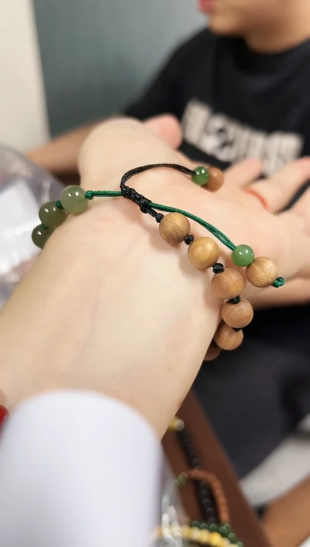 未镶嵌檀香木手串【颂】老山和田双拼