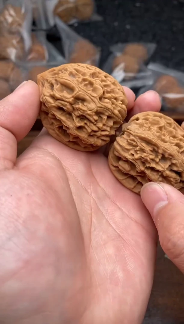 【闪购商品】文玩核桃把件G67号42尺鸡心