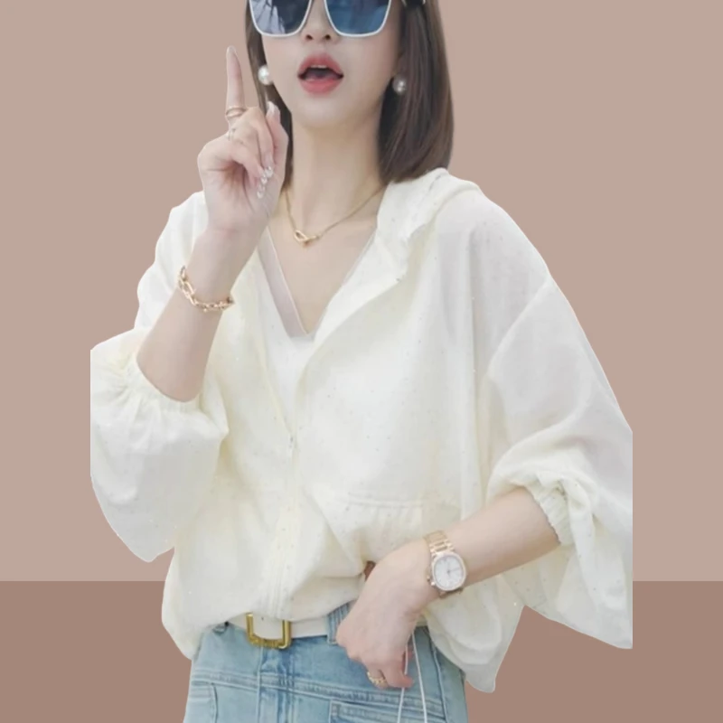 防晒衣女2025新款夏季户外休闲运动冰丝外套宽松爆款透气连帽上衣