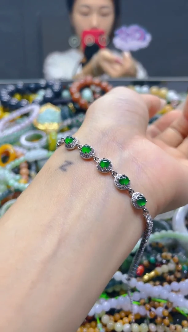 颈饰未镶嵌翡翠多样性择优发货