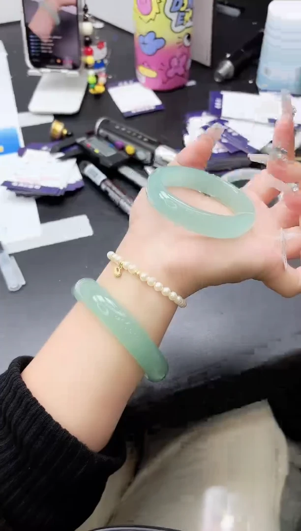 石英质玉手镯未镶嵌333-53