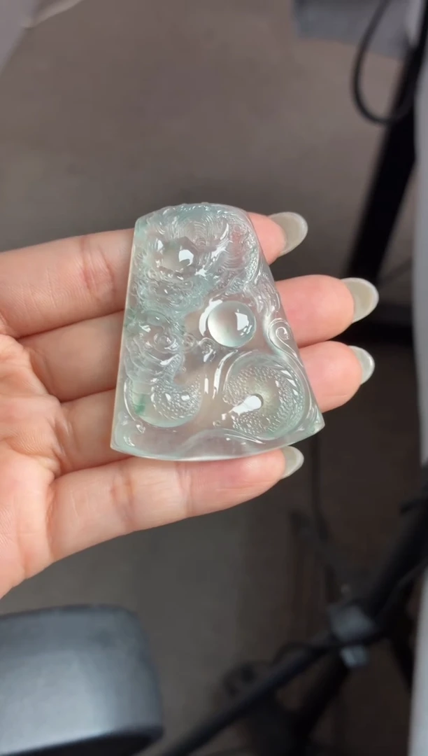 吊坠(不含链)未镶嵌翡翠6 龙牌 53.4 41.6 6.4