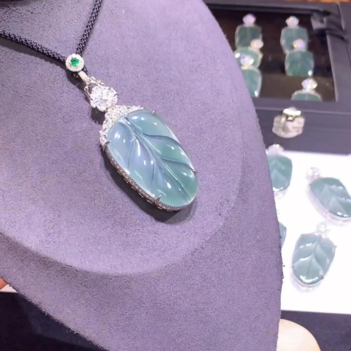 【逍遥】天然A货翡翠大叶子吊坠*222/302/多样性发/1件