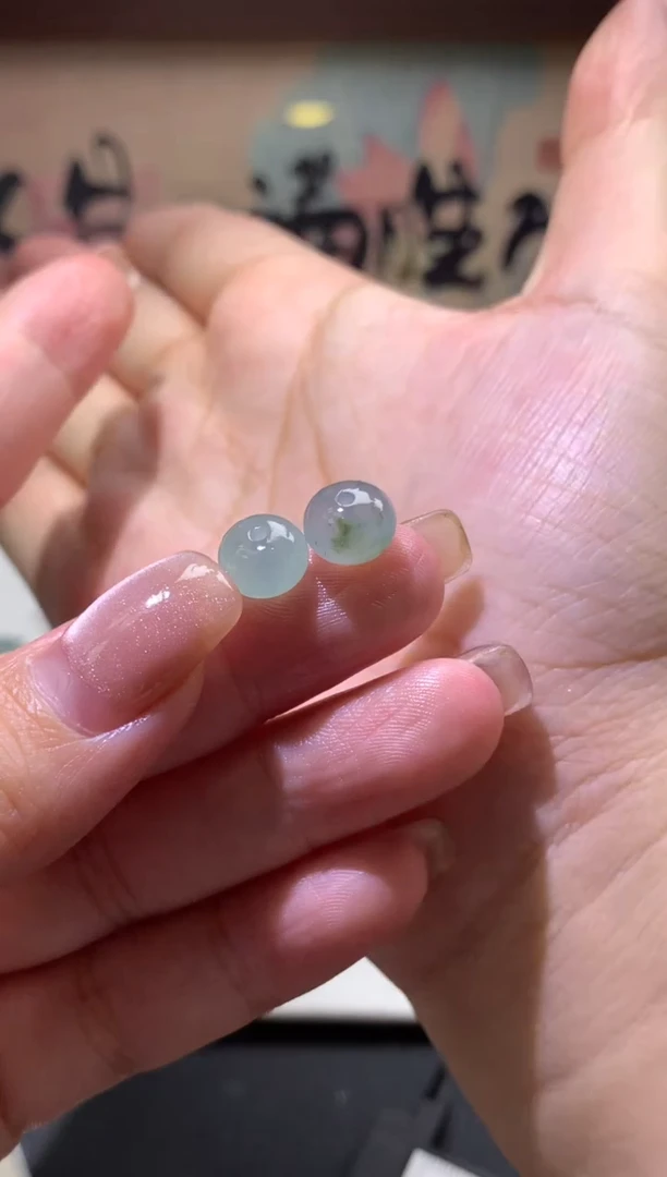 定制翡翠未镶嵌卡8+mm
