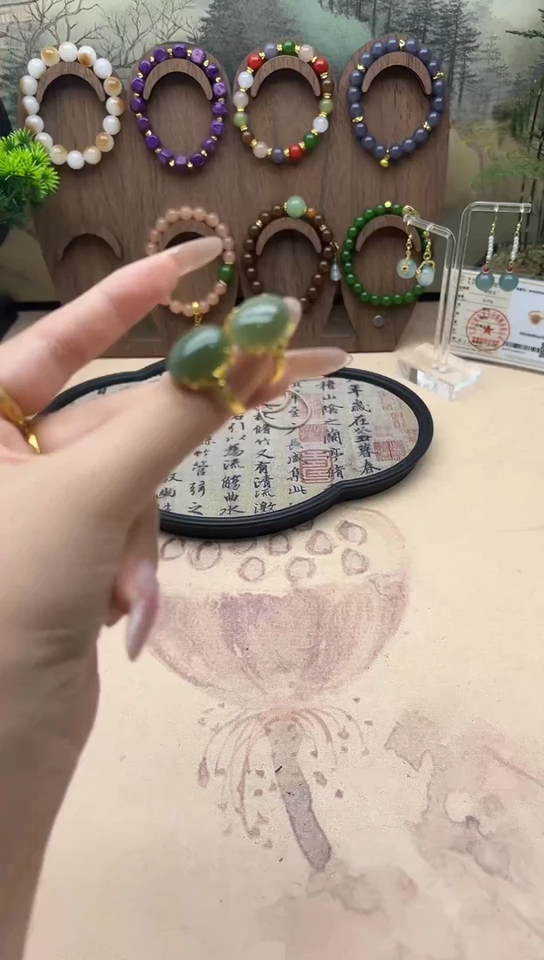 未镶嵌戒指和田玉1