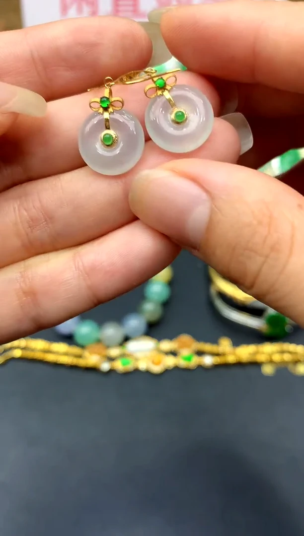 18K金镶嵌翡翠耳饰45-中国好珍宝