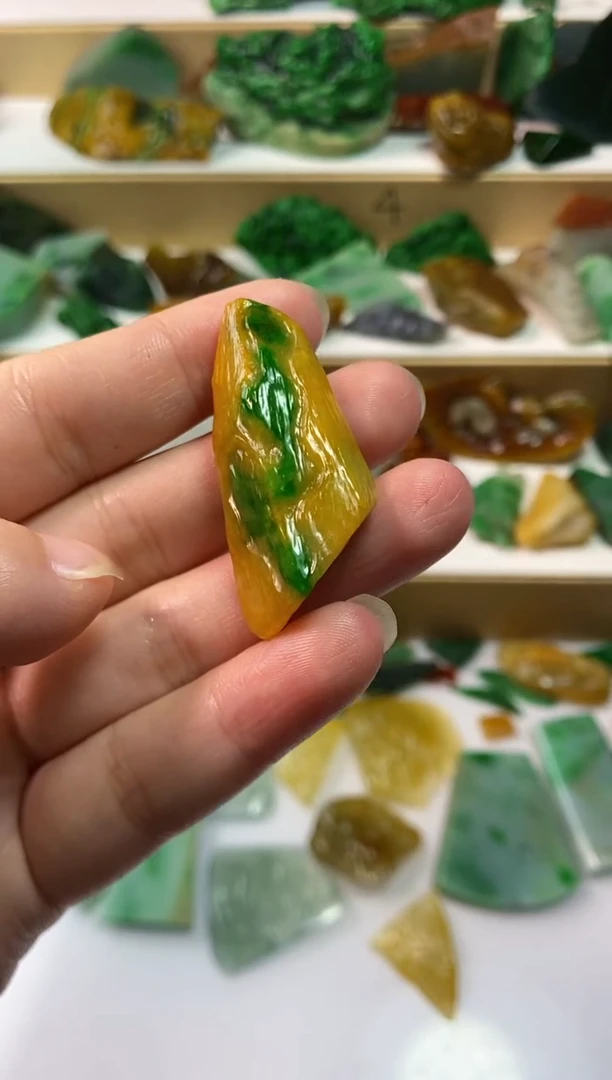 颈饰未镶嵌翡翠稳*～133天然翡翠