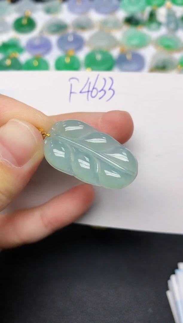 颈饰18K金镶嵌翡翠 天然缅甸A货翡翠百元以上9元证书费自理