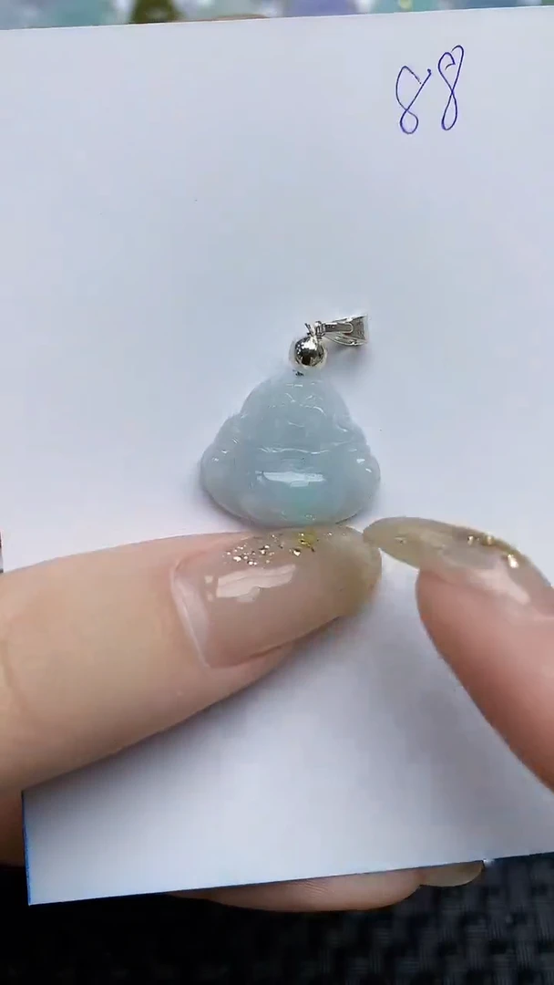 【闪购商品】翡翠颈饰未镶嵌天然翡翠A货