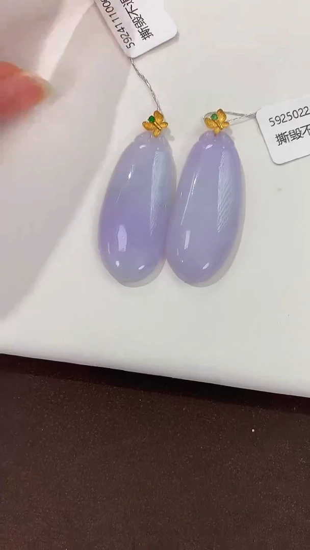 翡翠18K金镶嵌颈饰天然缅甸A货翡翠（多样性发其一