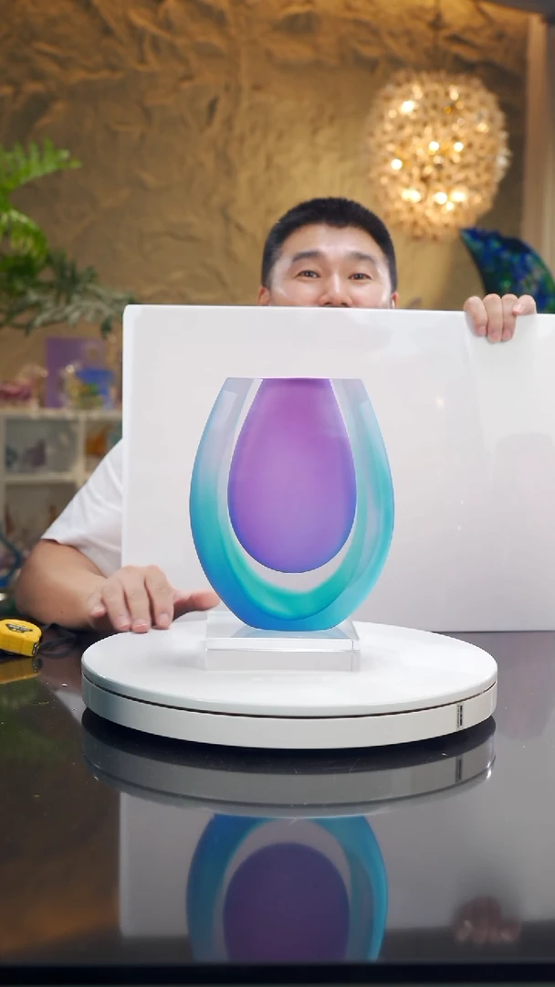 福利设计款粉瓷蓝花瓶小号