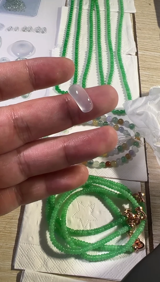 未镶嵌定制翡翠马鞍