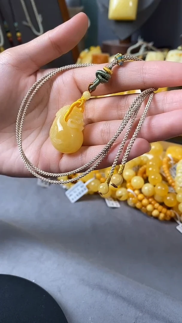 裸石琥珀未镶嵌钱袋子5.5克