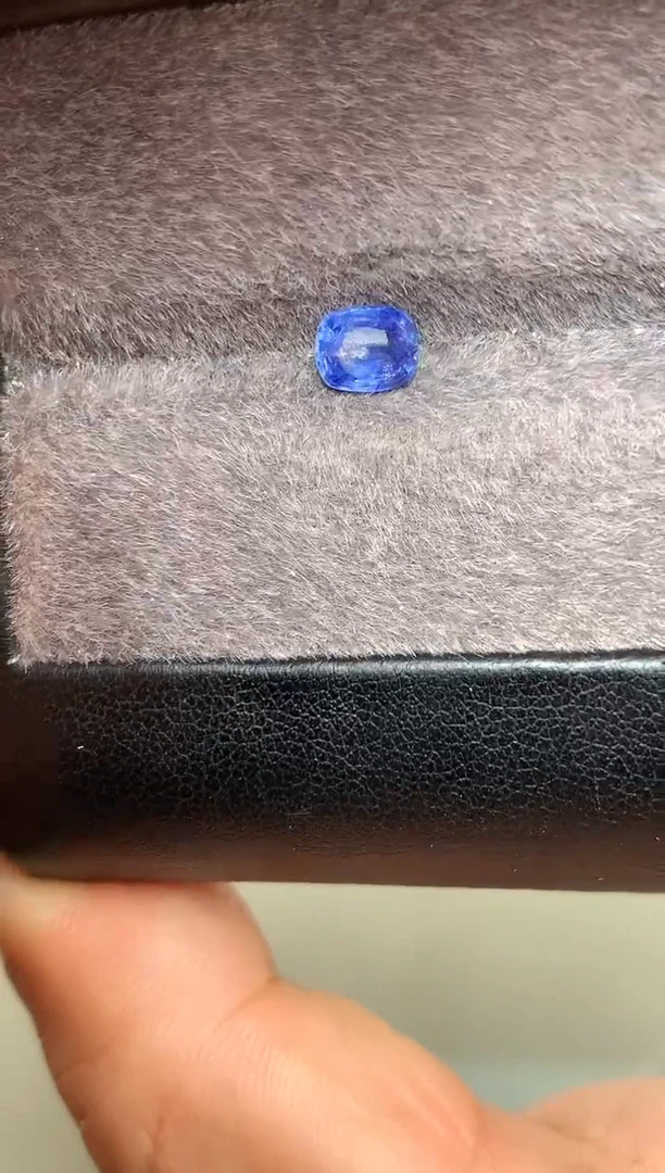 【闪购商品】定制蓝宝石裸石未镶嵌枕型 蓝宝石 0.73ct