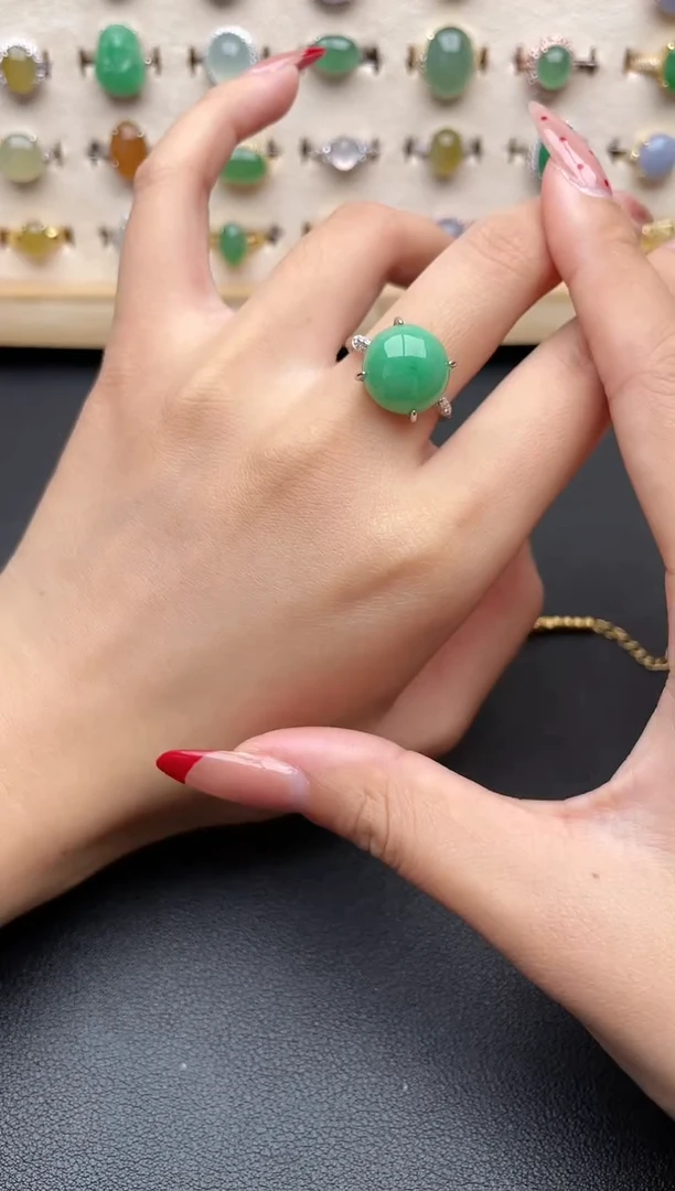 【闪购商品】翡翠戒指银S925镶嵌一物一证一礼盒1