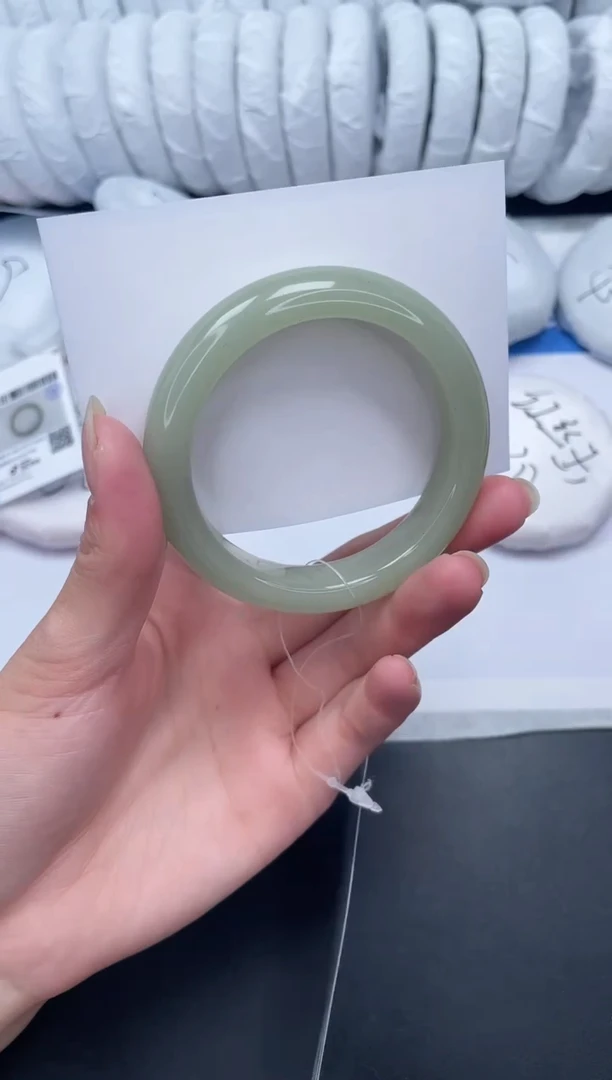 未镶嵌手镯石英质玉99-52D