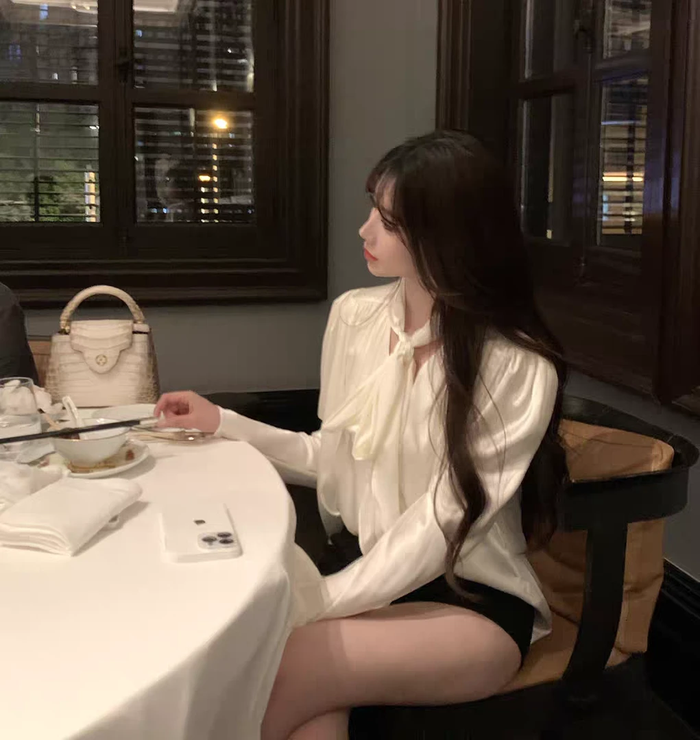 FBB limit同款春夏白衬衫女仿真丝缎面光泽感羊腿袖褶皱飘带上衣