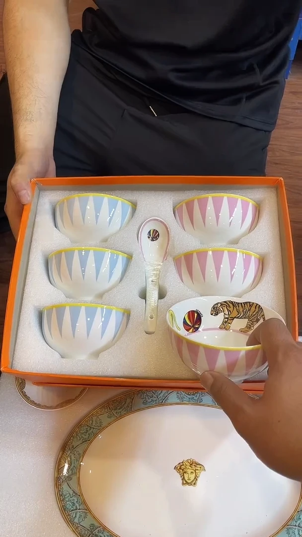 杯鸿辉家品牌瓷器，京东包邮！