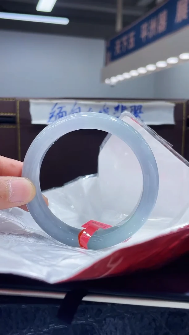 未镶嵌手镯翡翠10