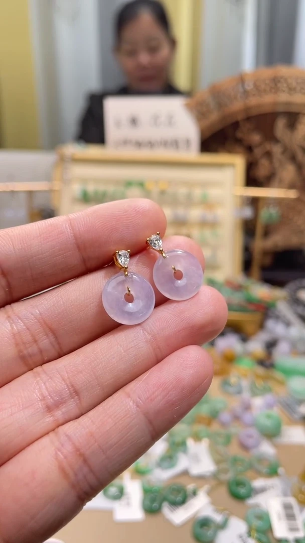 颈饰未镶嵌翡翠平安扣耳钉一对