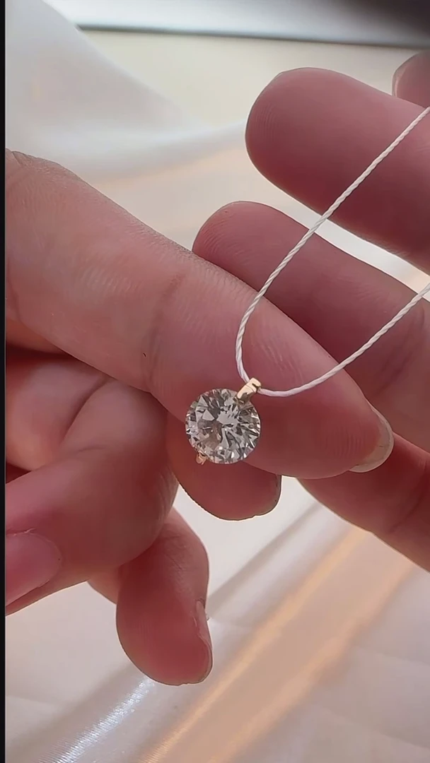 18K金镶嵌实验室培育钻石人鱼之泪18k黄