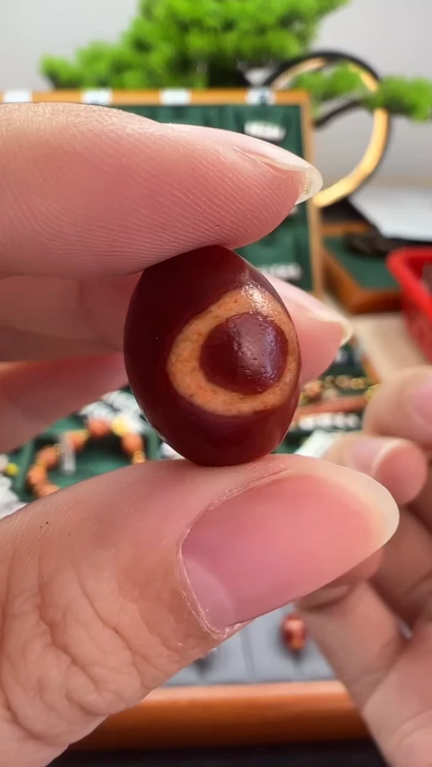 玛瑙/玉髓（覆膜）颈饰未镶嵌63.（微瑕随机发货）