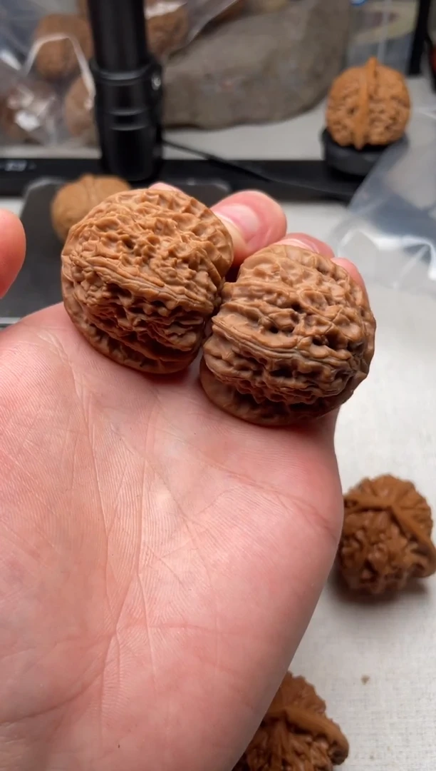 把件文玩核桃A**f三角白