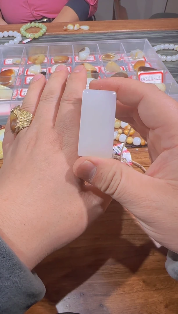 未镶嵌和田玉挂件和田玉平安无事牌多样性发其一