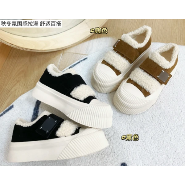 【年终清仓】魔术贴加绒板鞋女7357