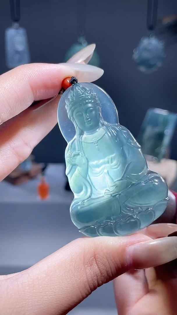 颈饰未镶嵌翡翠度母