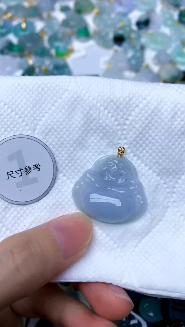 颈饰18K金镶嵌翡翠天然A货翡翠