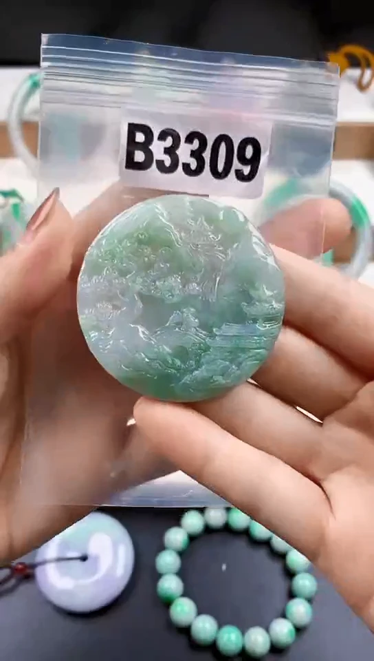 颈饰未镶嵌翡翠天然翡翠吊坠挂件