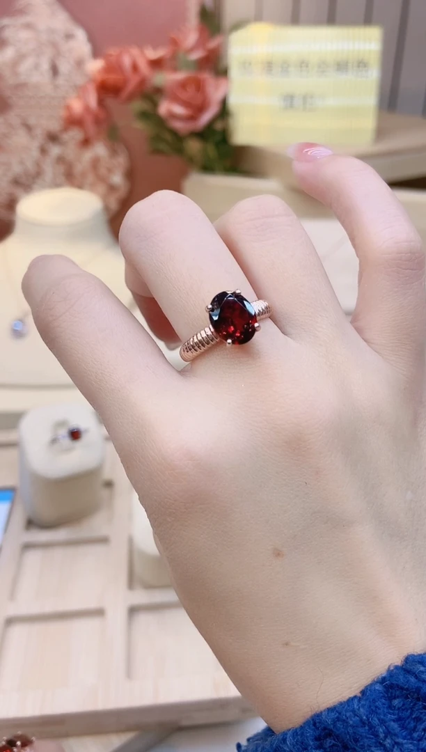 【闪购商品】石榴石戒指银S925镶嵌3克拉/红