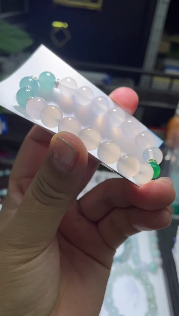 【闪购商品】翡翠手串未镶嵌翡翠
