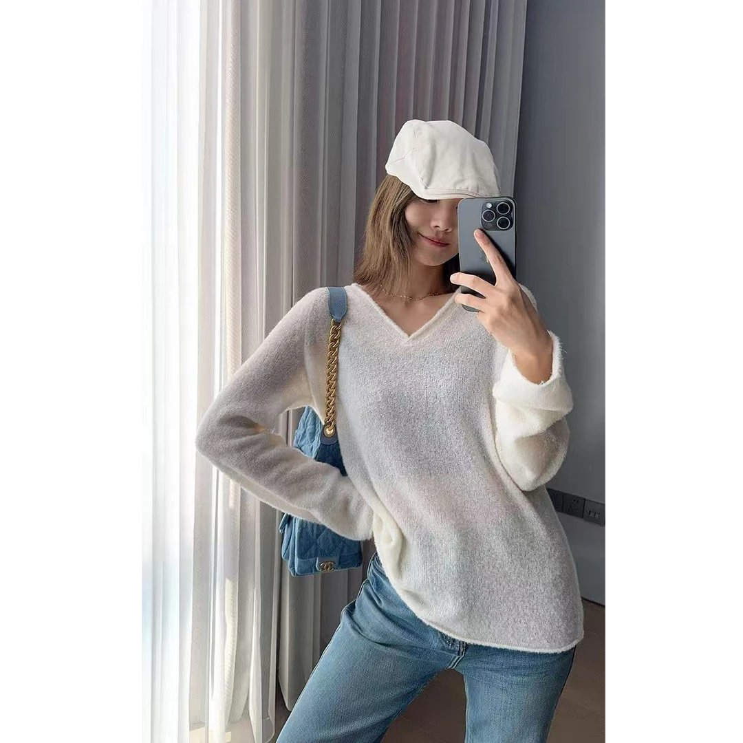 美洋MEIYANG 雪绒花毛衣 奶fufu~羊绒圈圈纱V领宽松卷边针织-周五