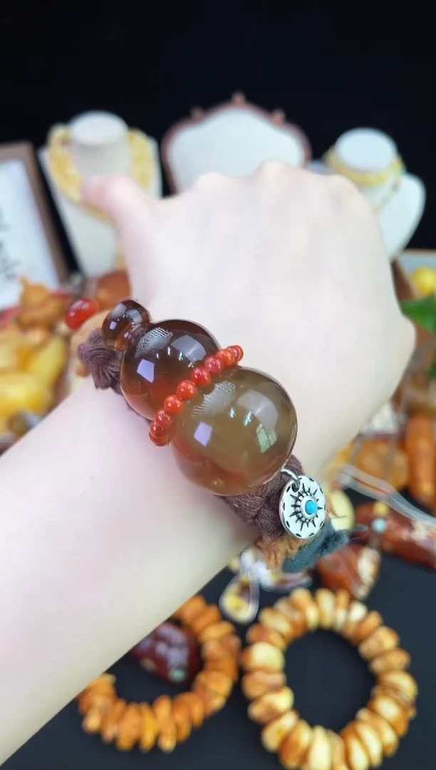 琥珀未镶嵌珠宝奇石柒月