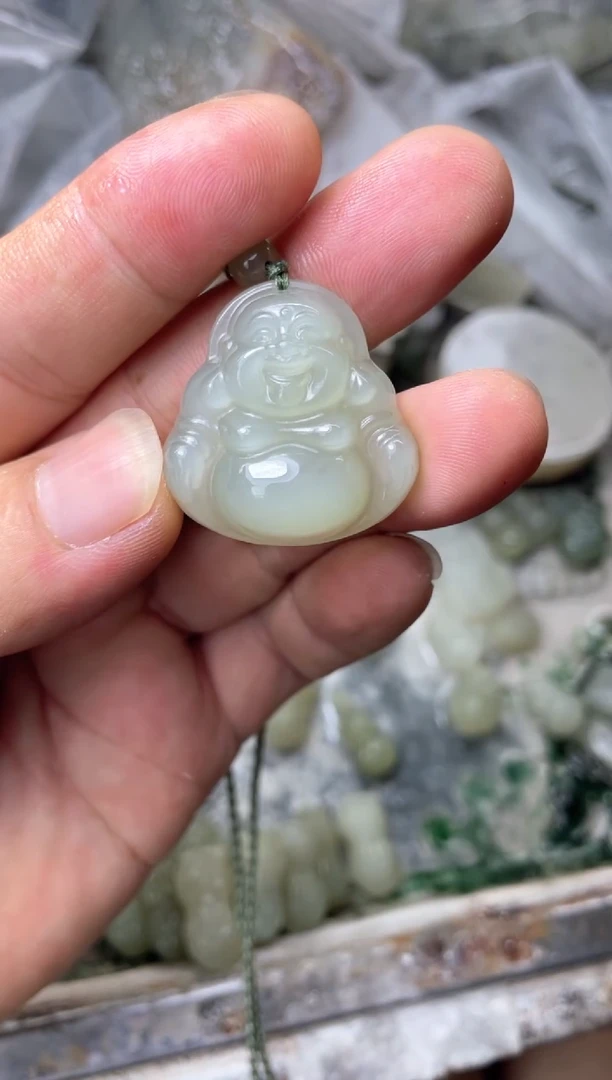 和田玉未镶嵌颈饰1