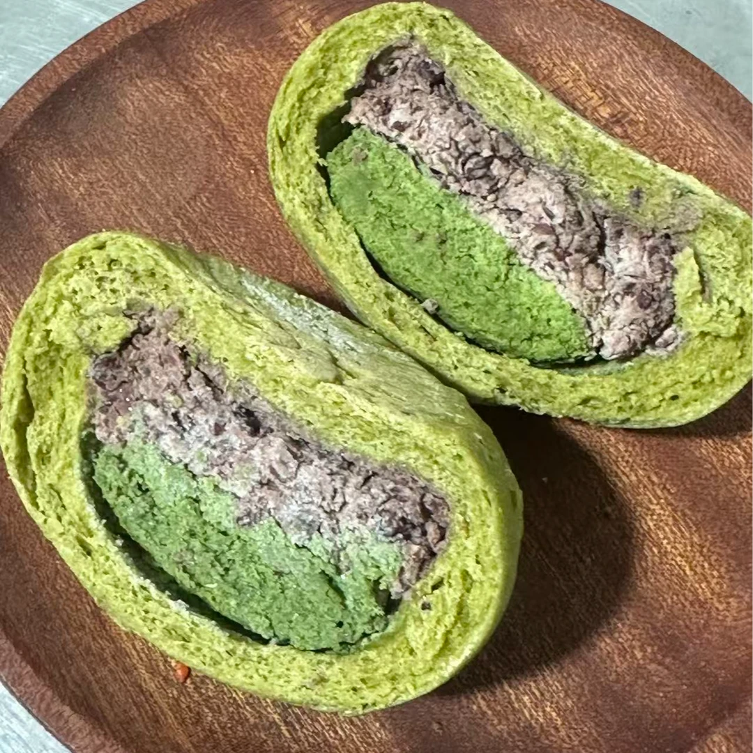 赠品只发一个抹茶红豆软欧包